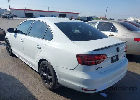 2016 Volkswagen Jetta 1.4T S z USA, uszkodzony, nr VIN 3VW267AJ0GM343516